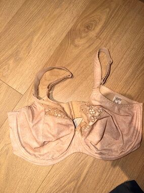 Elomi Kim Underwire Plunge Bra Caramel Size US 36I - Great Condition